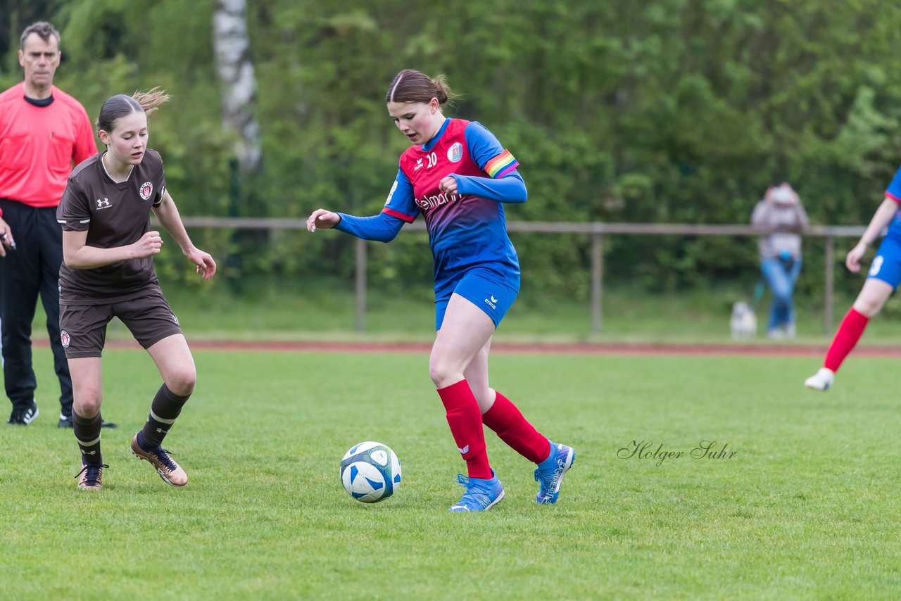 Bild 295 - wCJ VfL Pinneberg3 - St.Pauli : Ergebnis: 2:1